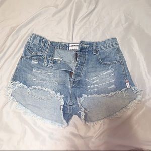 One x Oneteaspoon Jean Short (Size 24)